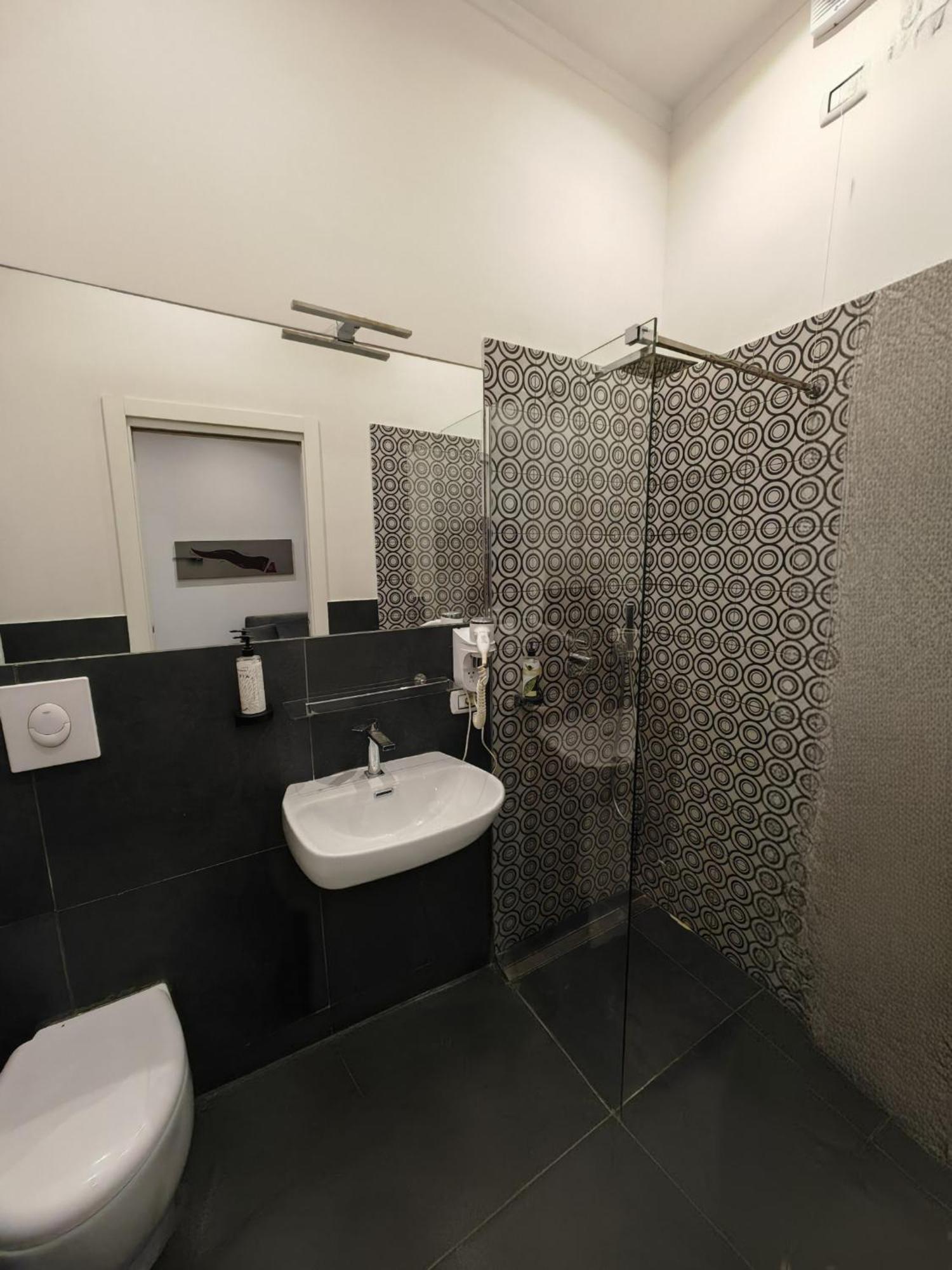 Art Street Hotel Naples Bilik gambar