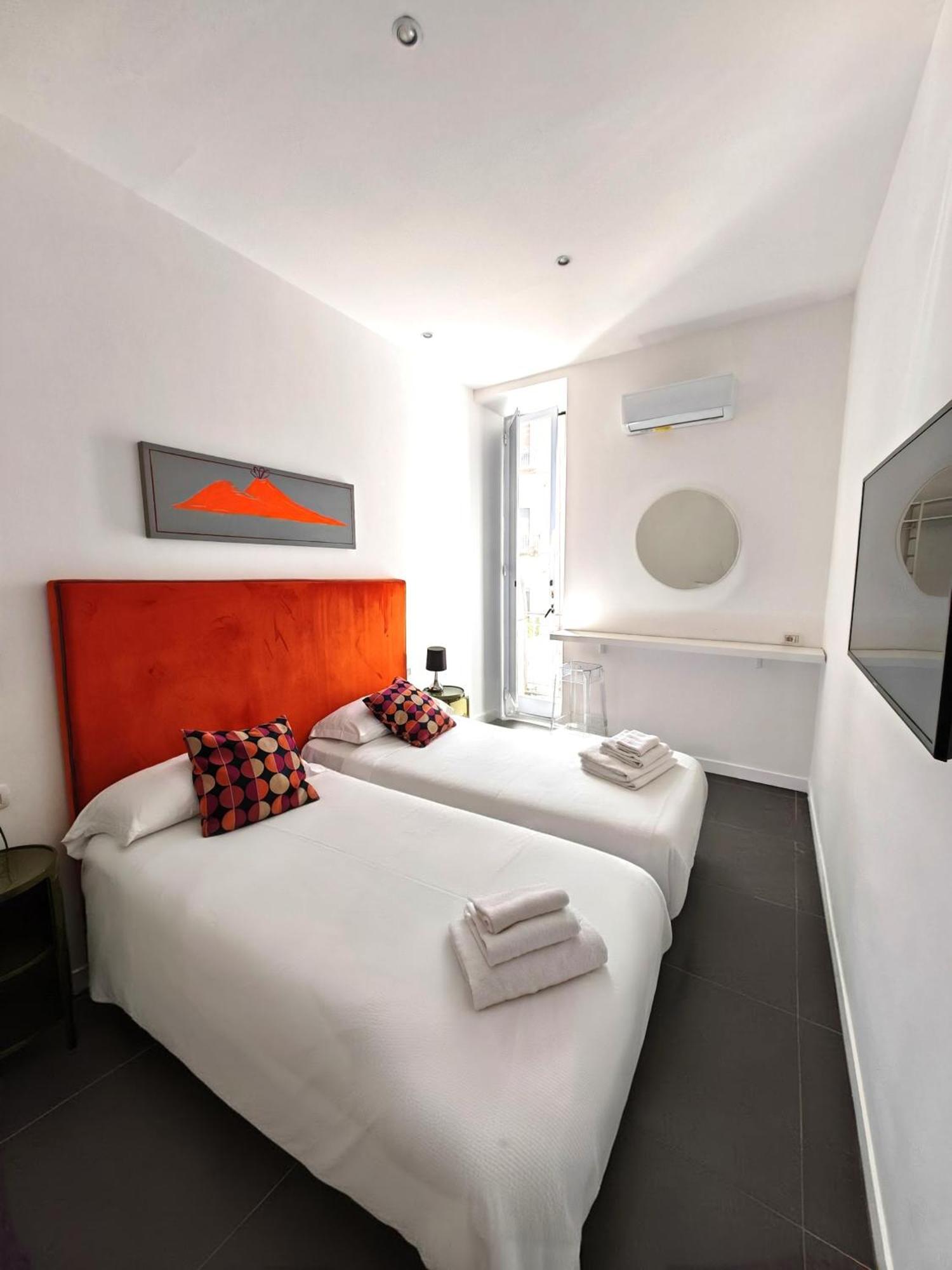 Art Street Hotel Naples Bilik gambar